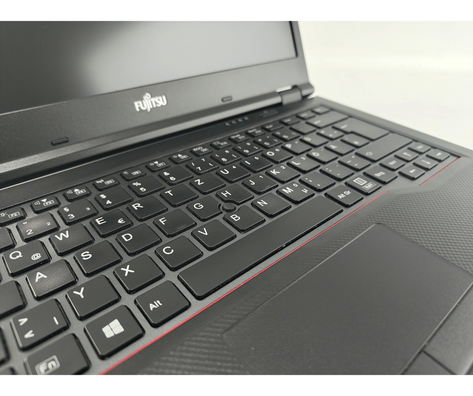 Fujitsu LifeBook E449  Core i3 8130U / 8 GB RAM / 240 SSD - фото 2