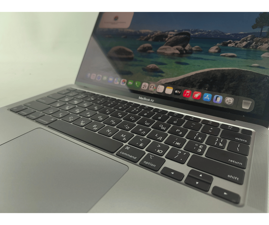 Apple MacBook Air 2020 13.3" IPS M1 8GB / SSD 240GB - фото 2